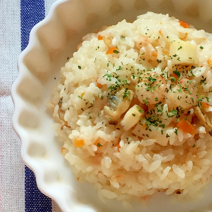 炊飯器にお任せ お手軽シーフードピラフ レシピ 作り方 By みさきらりんず 楽天レシピ